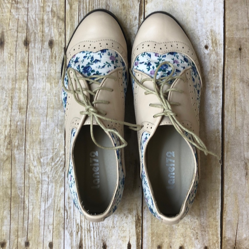 Lane172 Cream/Blue Wingtip Oxford Flats